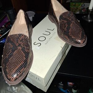 Naturalizer Soul Women's Textured Brown Loafers